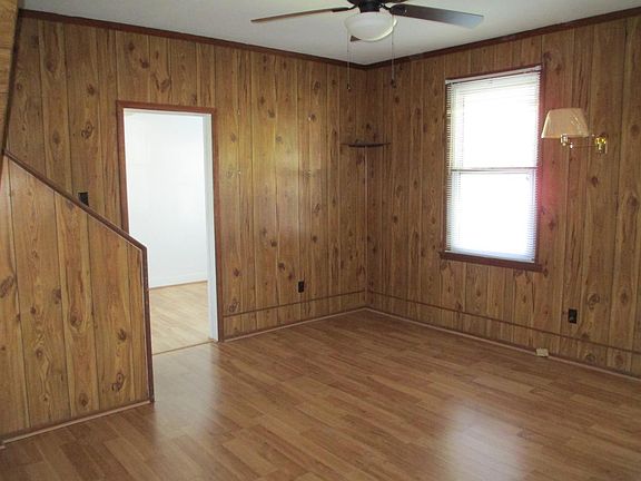 3rd image of 604B Washington St