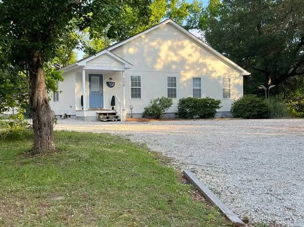 230 Pages Creek Dr, Wilmington, NC 28411