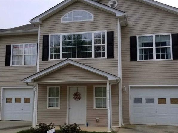 106 Pointe Cir