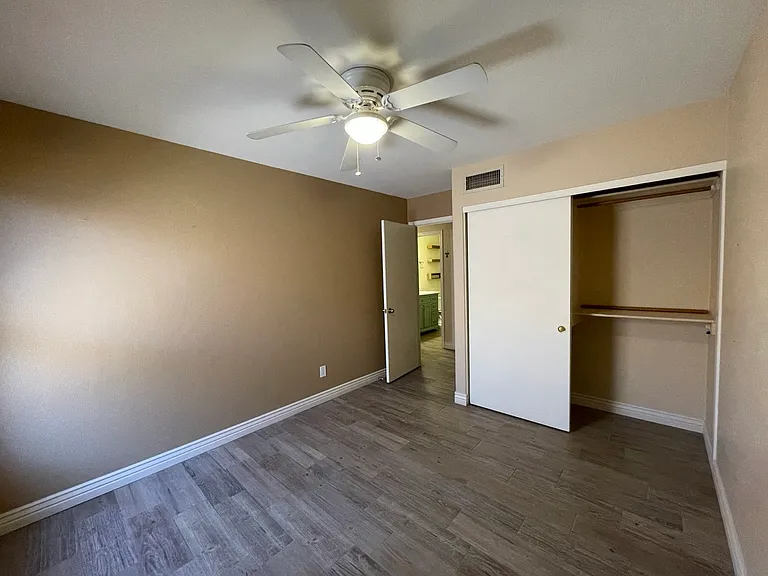 1220 W Butler Dr — Photo 20