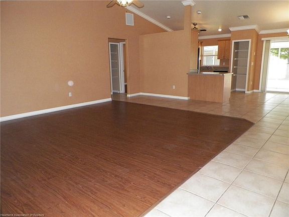 2nd image of 300 Grosbeak Ave