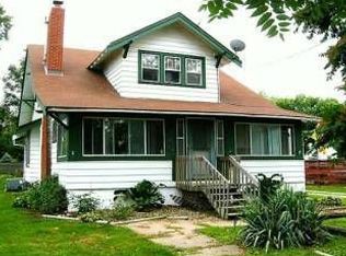 4940 Douglas Ave, Des Moines, IA 50310