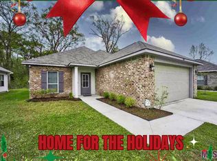 692 Pine Hollow Dr, Gonzales, LA 70737