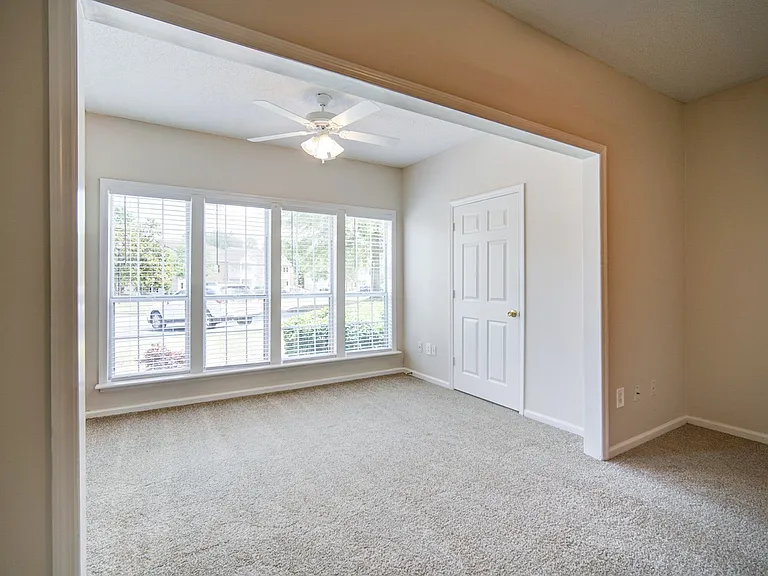 Bristol Park Apartment Homes — Photo 67