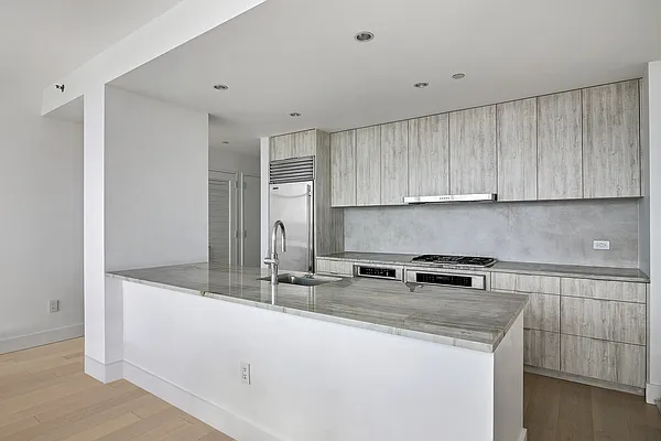 Rented by Corcoran | media 19