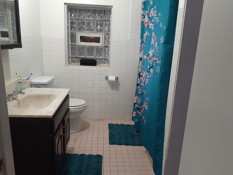 1st image of 6737 N Artesian Ave