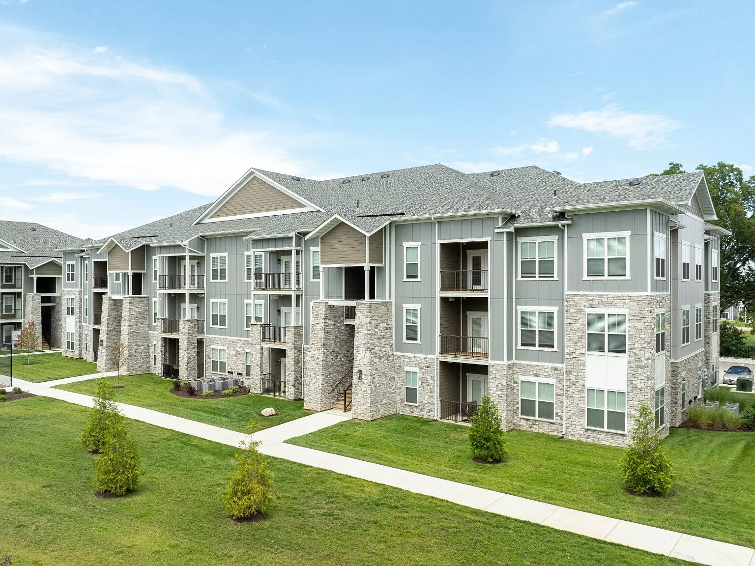 Citrine Apartments — Photo 3