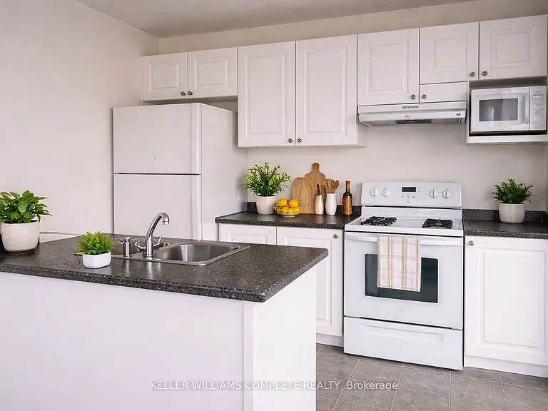 43 Colchester St #COACH HOUSE — Photo 4