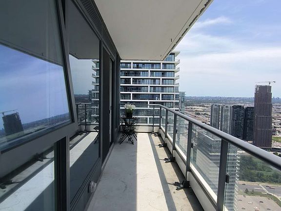 4th image of 898 Portage Pkwy #5803