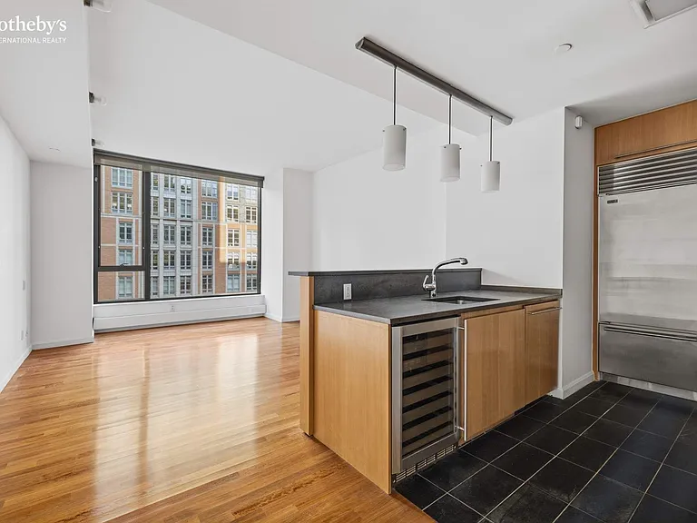 505 Greenwich St #7G — Photo 2