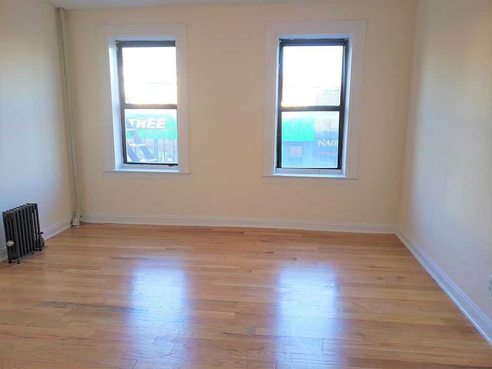1st image of 911 McLean Ave APT B2