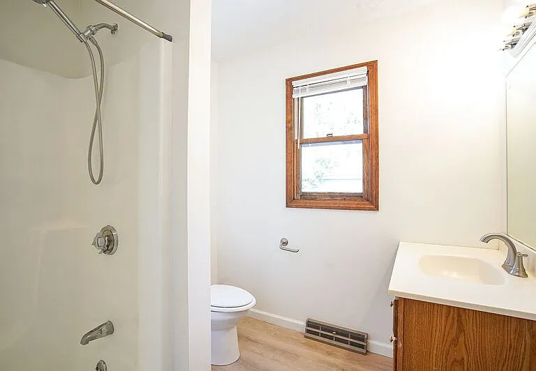 16 Gold St #16 — Photo 18