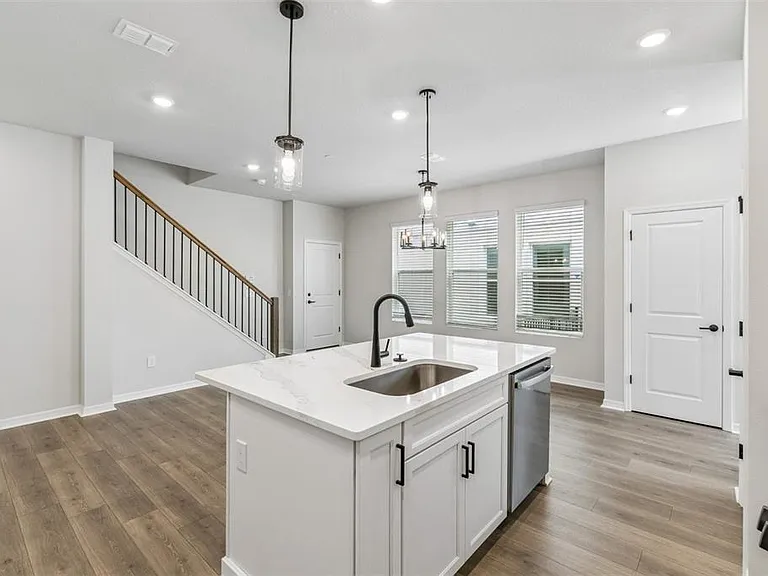 4357 Roush — Photo 6