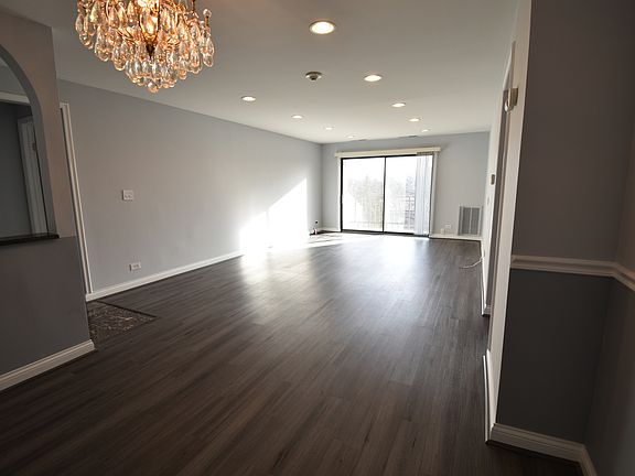 2nd image of 2150 Valencia Dr APT 300A