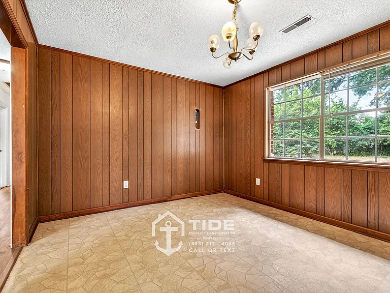 123 E Edgefield Dr — Photo 7