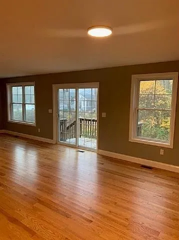 3 bed, 2.5 bath, 1500 sqft, $3,500 — Photo 4