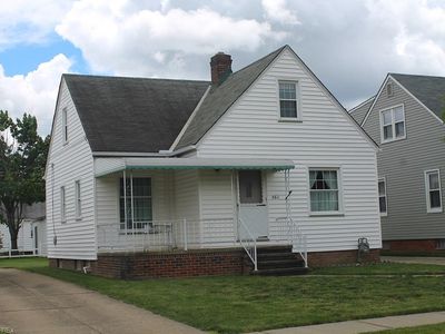 5611 Orchard Ave, Parma, OH, 44129