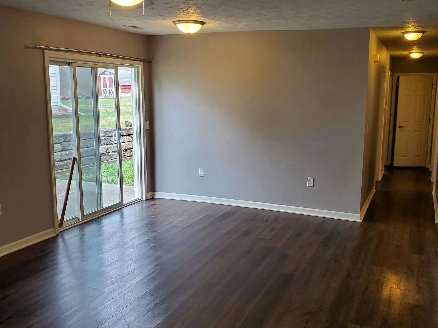3 bed, 1150 sqft, $1,390 — Photo 4