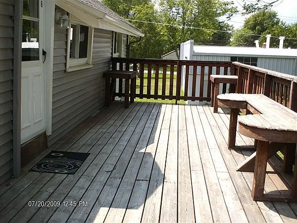Upper Deck