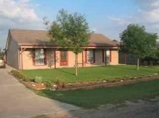 306 Dixie Dr, Holland, TX 76534