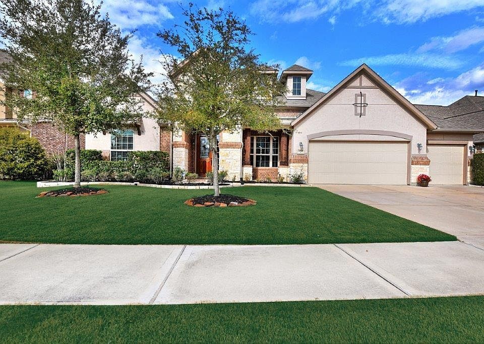 1st image of 4707 Cinco Forest Trl