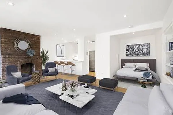 Rented by Compass | media 7