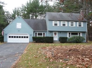 15 Hitchin Post Ln, Merrimack, NH 03054