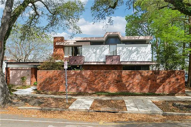 Building Photo - 4101 Saint Charles Ave