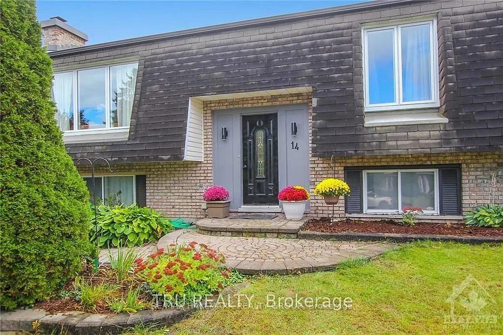 5 bed, $3,200 — Photo 1