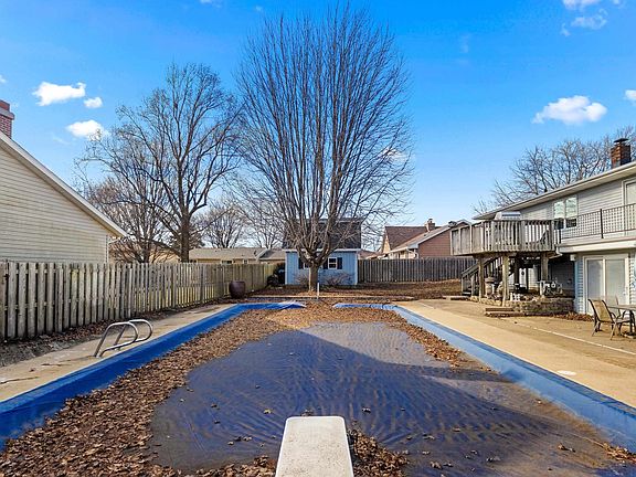5th image of 204 Oakbrook Dr
