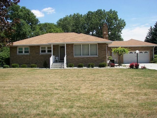 1st image of 1520 S Outer Dr