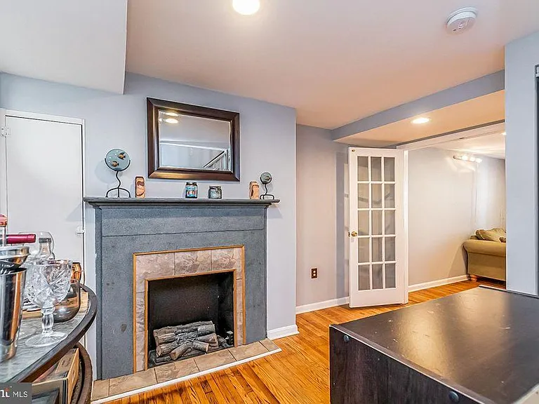 921 S Charles St #2 — Photo 2