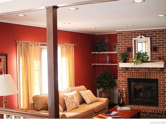 3rd image of 115 South Ln