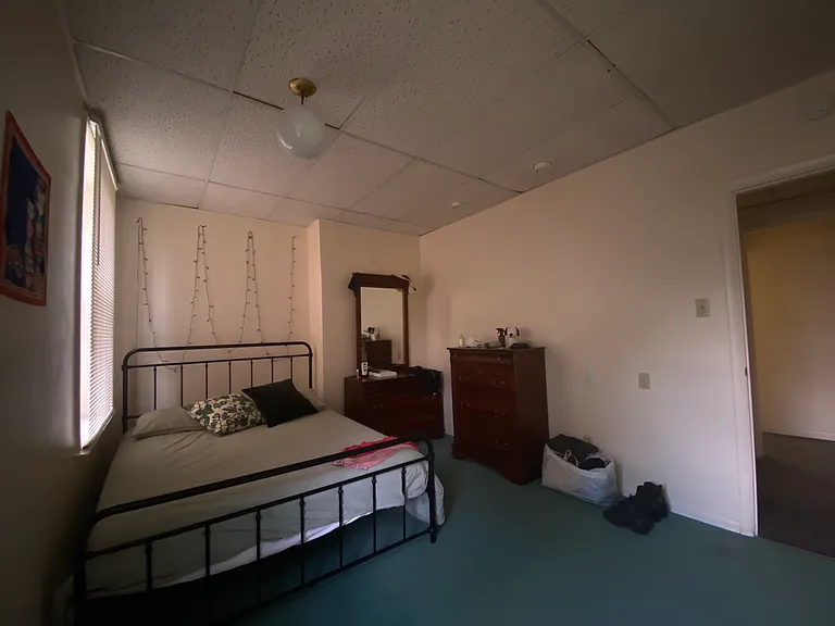 450 S Graham St — Photo 11