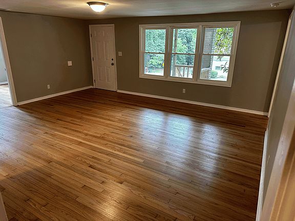 2nd image of 2427 1st St E