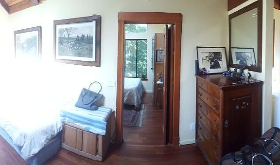 Living area / kitchen area