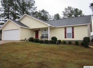 12326 S Pointe Dr, Moundville, AL 35474