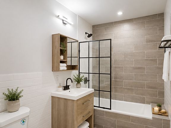 5th image of 1215 Putnam Ave #1G