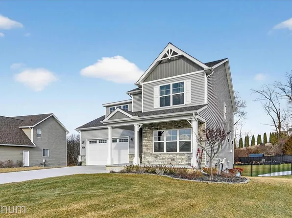 2921 Clivedon Rd, Howell, MI 48843