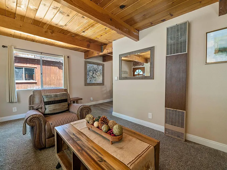 355 Pine Ln — Photo 3