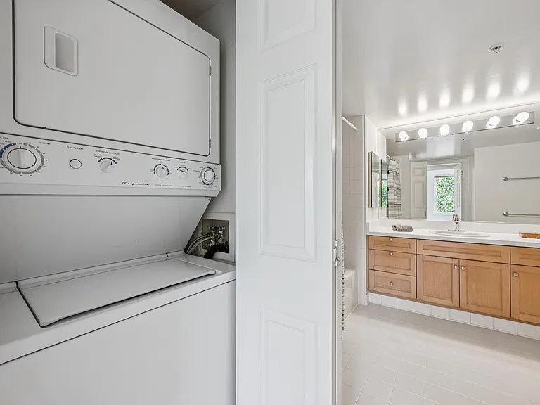 1483 Sutter St #608 — Photo 12