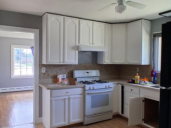 5th image of 1301 Park Ave #1
