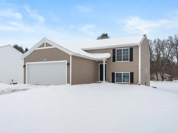 5088 Lake Pines Ct, Vicksburg, MI 49097