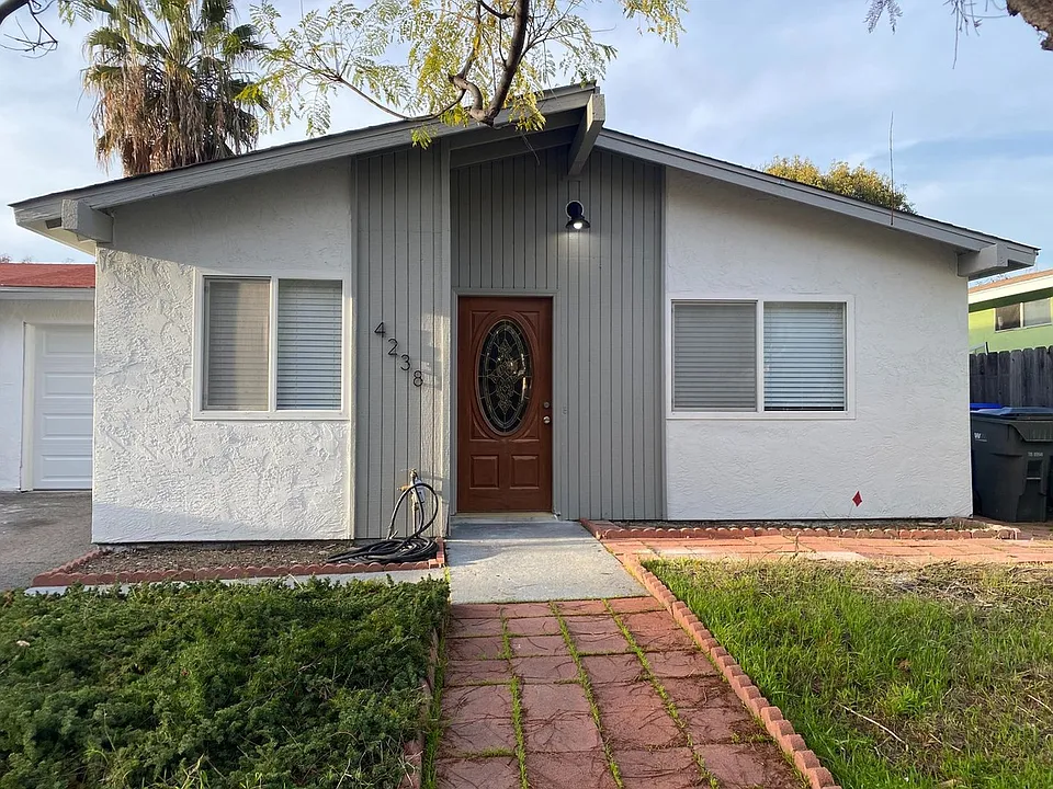 4238 Bonita Dr