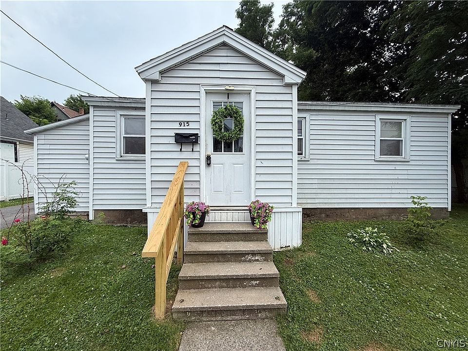 1st image of 915 Arcadia Ave