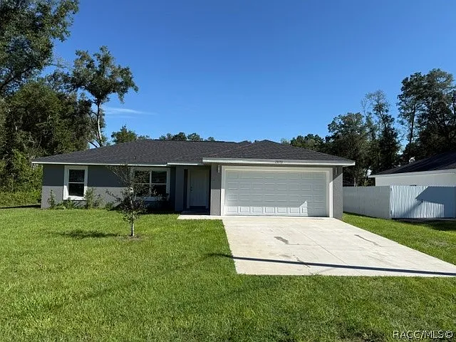 3 bed, 2.0 bath, 1264 sqft, $2,000 — Photo 1