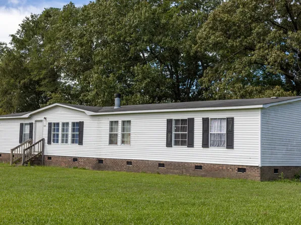 224 Cherokee Cir, Smithfield, NC 27577