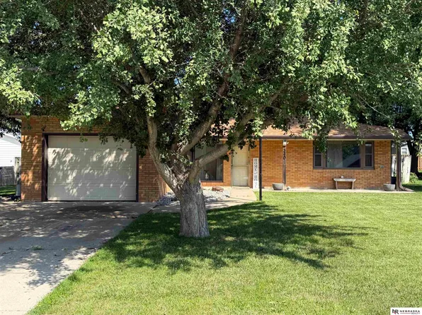 340 N 5th St, Lyons, NE 68038