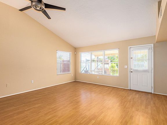 4th image of 7829 W Fleetwood Ln