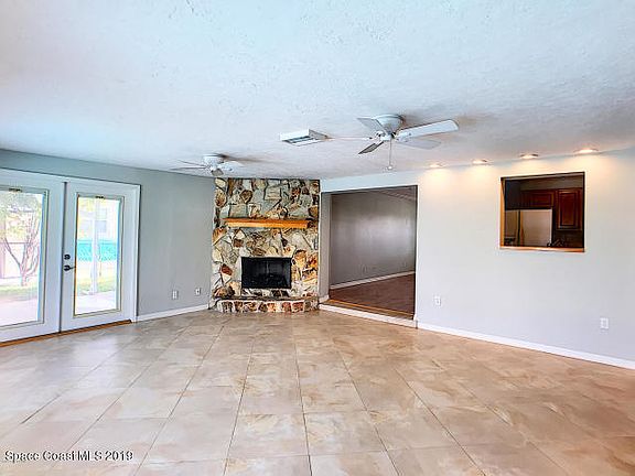5th image of 320 Orion Ct #0